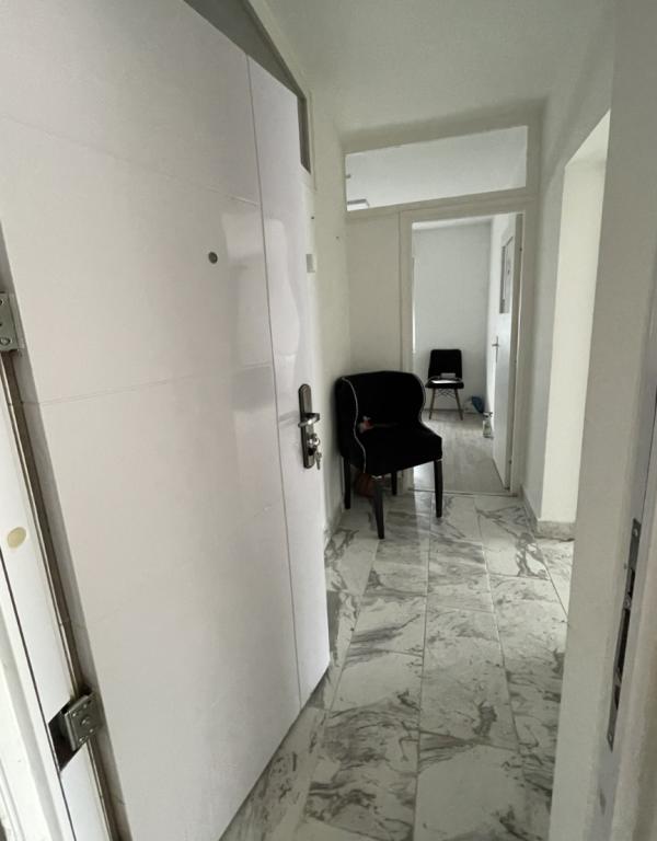 Slika 0 - Jednosoban, 30m2, Kod DIF-a Niš